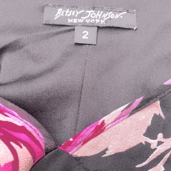 Beautiful Betsey Johnson midi  asymmetrical dress - Picture 3 of 6